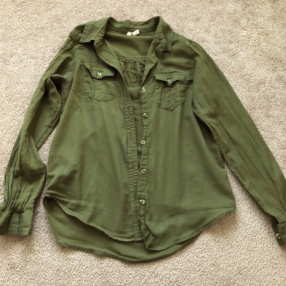 Army green button down shirt, Size Small